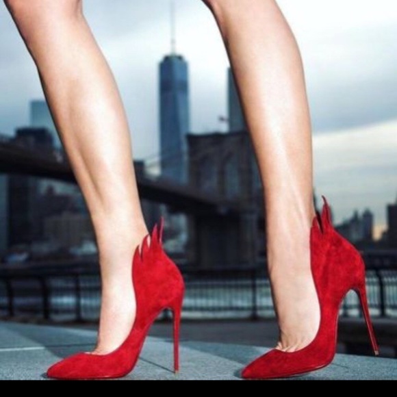 Christian Louboutin Shoes - 🔥Labor Day sale🔥 Victorina 100mm suede pumps